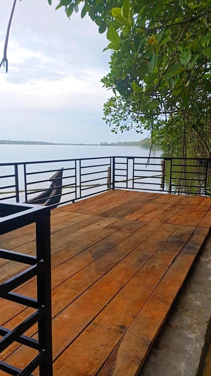 Lakefront Beach Homes Cherai Beach Exterior photo